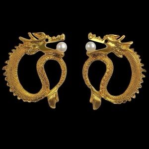 Chinese Dragon Pearl~ Loong Asian Zodiac Treasure Mythical Creature Monster Stud